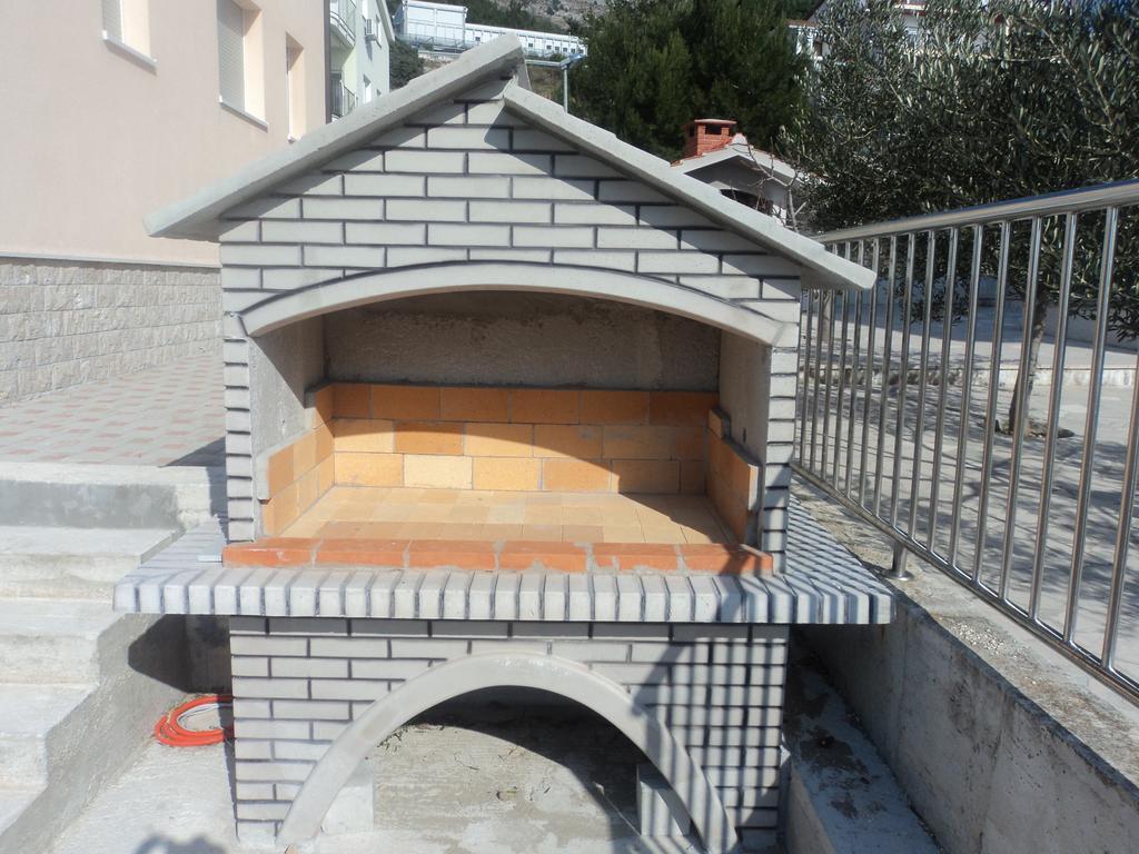 Gala Apartments Omiš Exterior foto