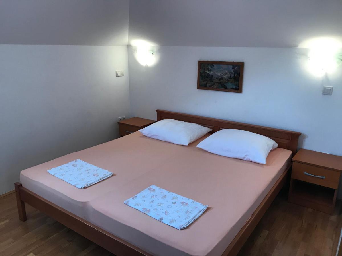 Gala Apartments Omiš Exterior foto